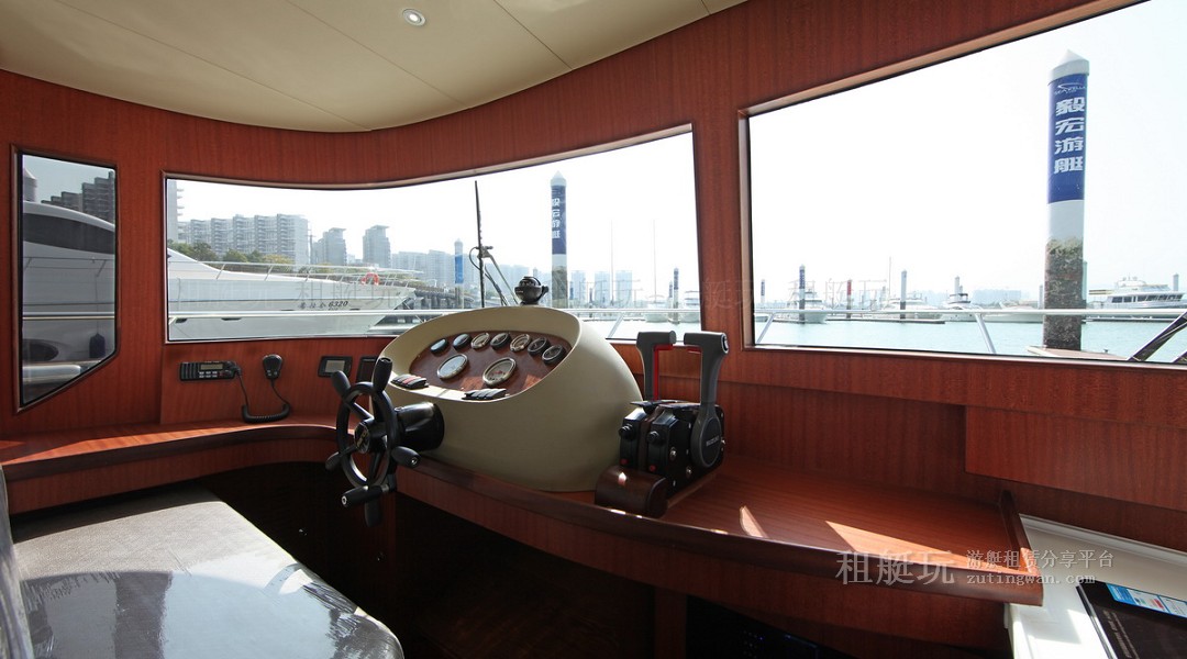 希仕德徠38尺游艇